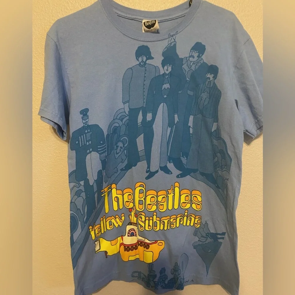 Beatles Yellow Submarine T-Shirt - Picture 1 of 4